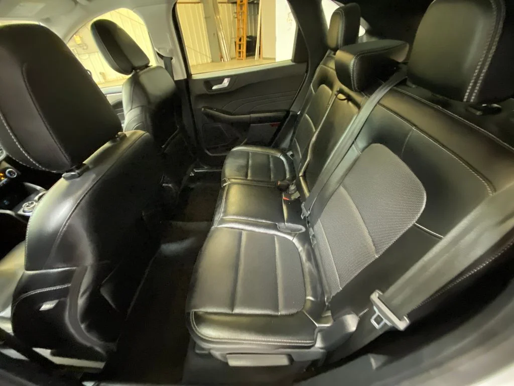 Used 2022 White Ford SEL image 24