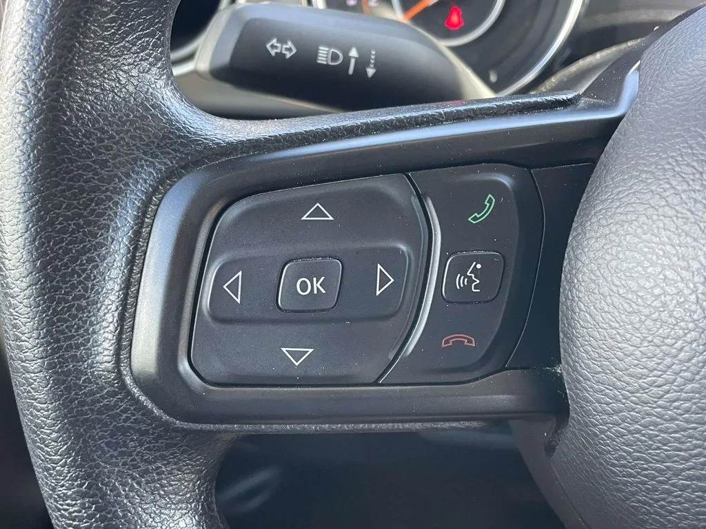 Used 2021 Bright White Clearcoat Jeep Sport image 9