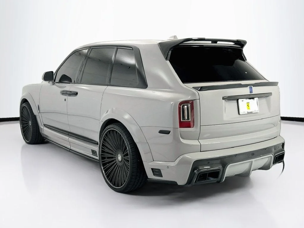 Used 2024 Red Rolls-Royce Black Badge image 7