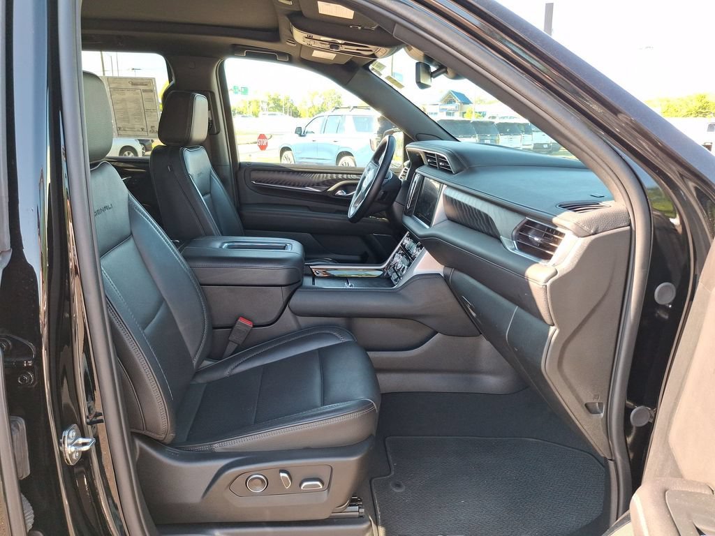 2024 GMC Yukon Denali - Photo 27