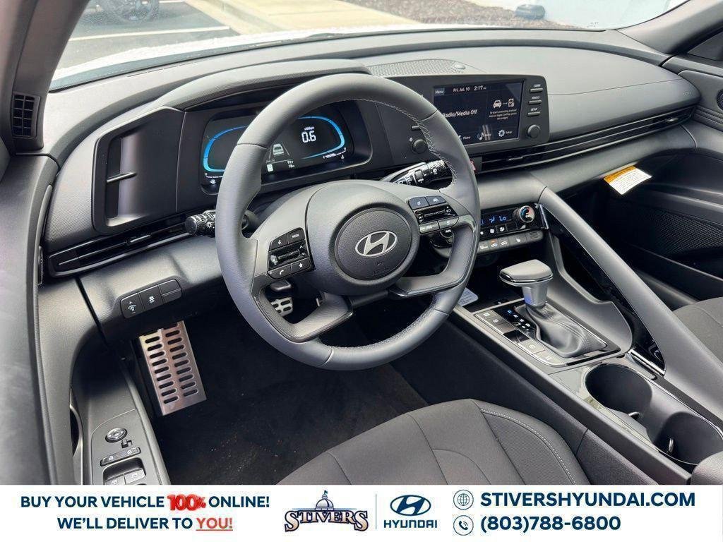 New 2026 White Hyundai SEL Sport image 2