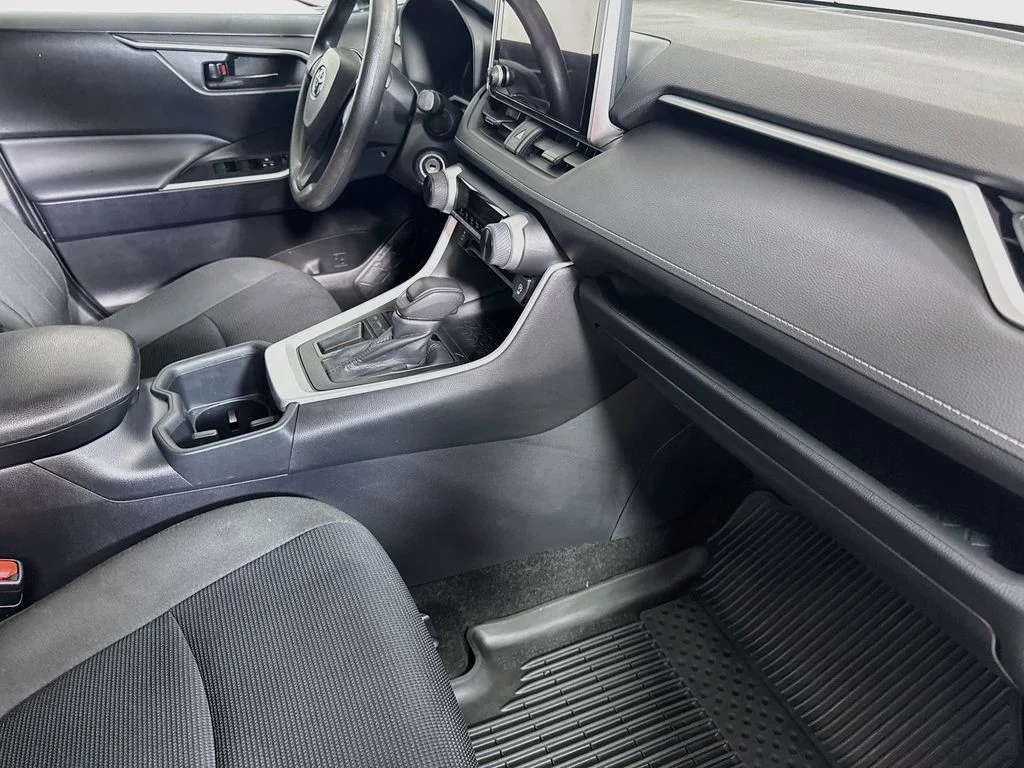 Certified Used 2025 Ice Cap Toyota LE image 27