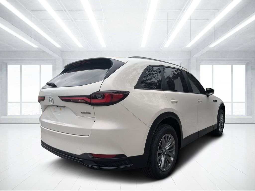 New 2026 White Mazda 3.3 Turbo Select image 3