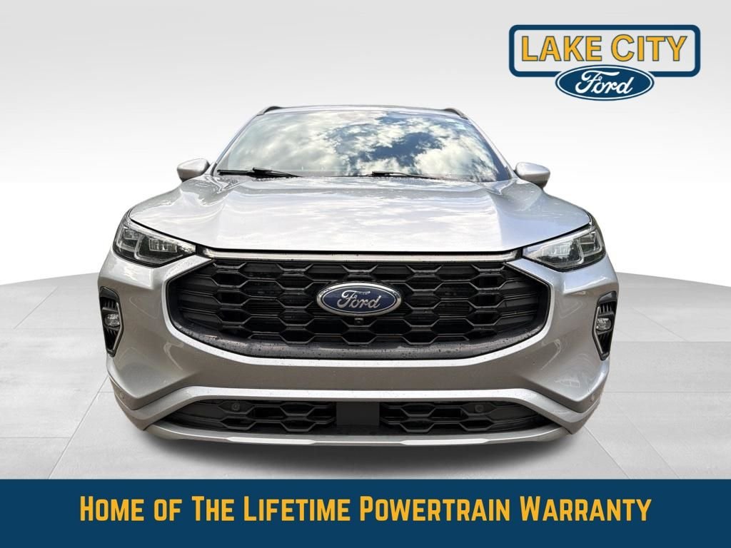 Used 2023 Iconic Silver Metallic Ford ST-Line Elite image 10