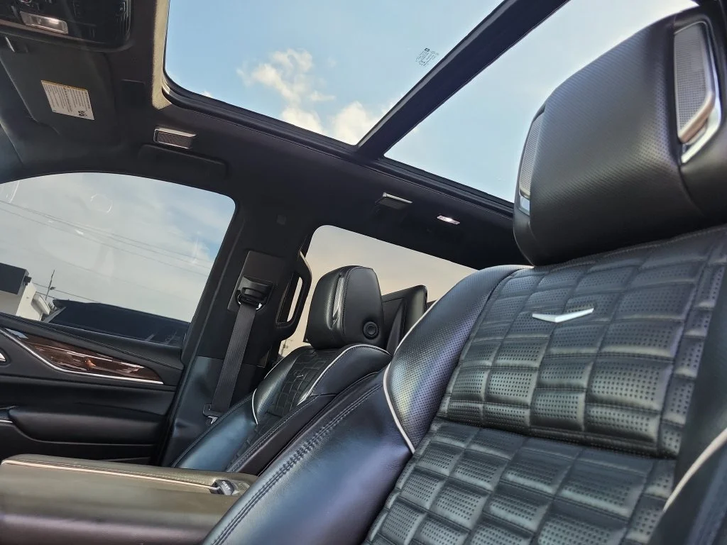Used 2021 Steel Metallic Cadillac Sport Platinum image 26