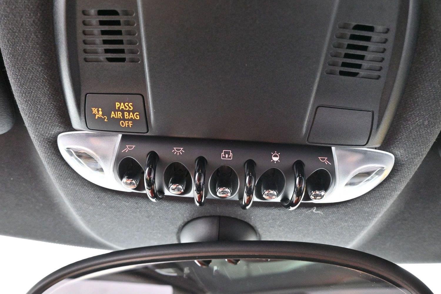 Used 2014 Crystal Silver Metallic MINI S image 25