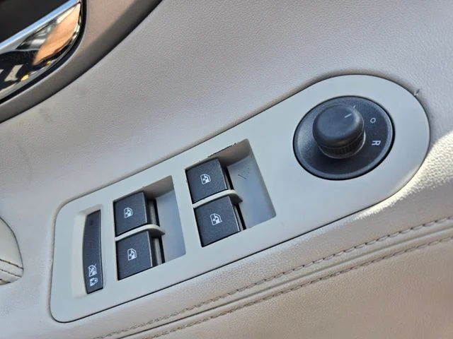 Used 2011 Silver Buick CXL image 37