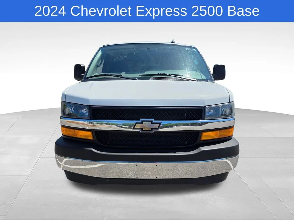 Used 2024 Summit White Chevrolet WT image 9