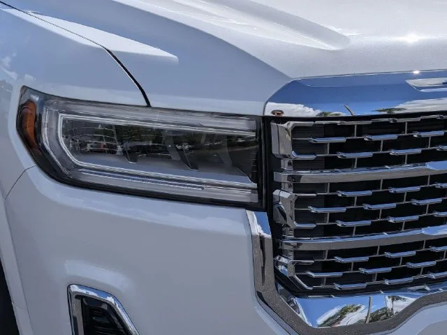 Used 2021 WHITE FROST TRICOAT GMC Denali image 9