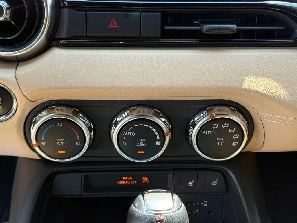 Used 2016 Red Mazda Grand Touring image 25