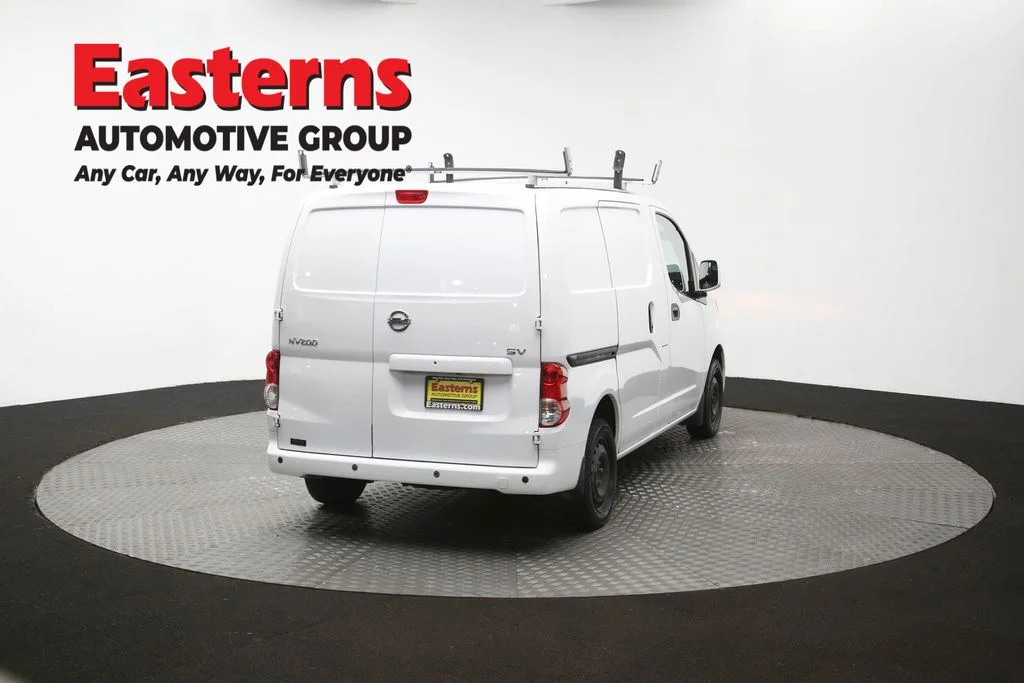 Used 2021 White Nissan SV image 38