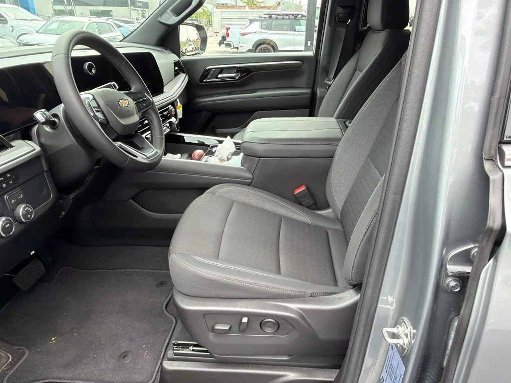 Used 2025 Sterling Gray Metallic Chevrolet LS image 9