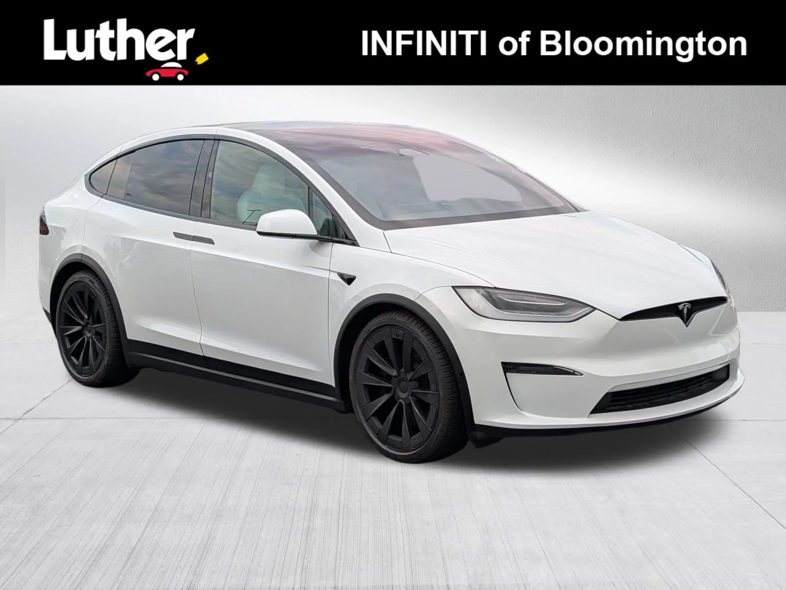Used 2023 Pearl White Multi-Coat Tesla Standard Range image 1