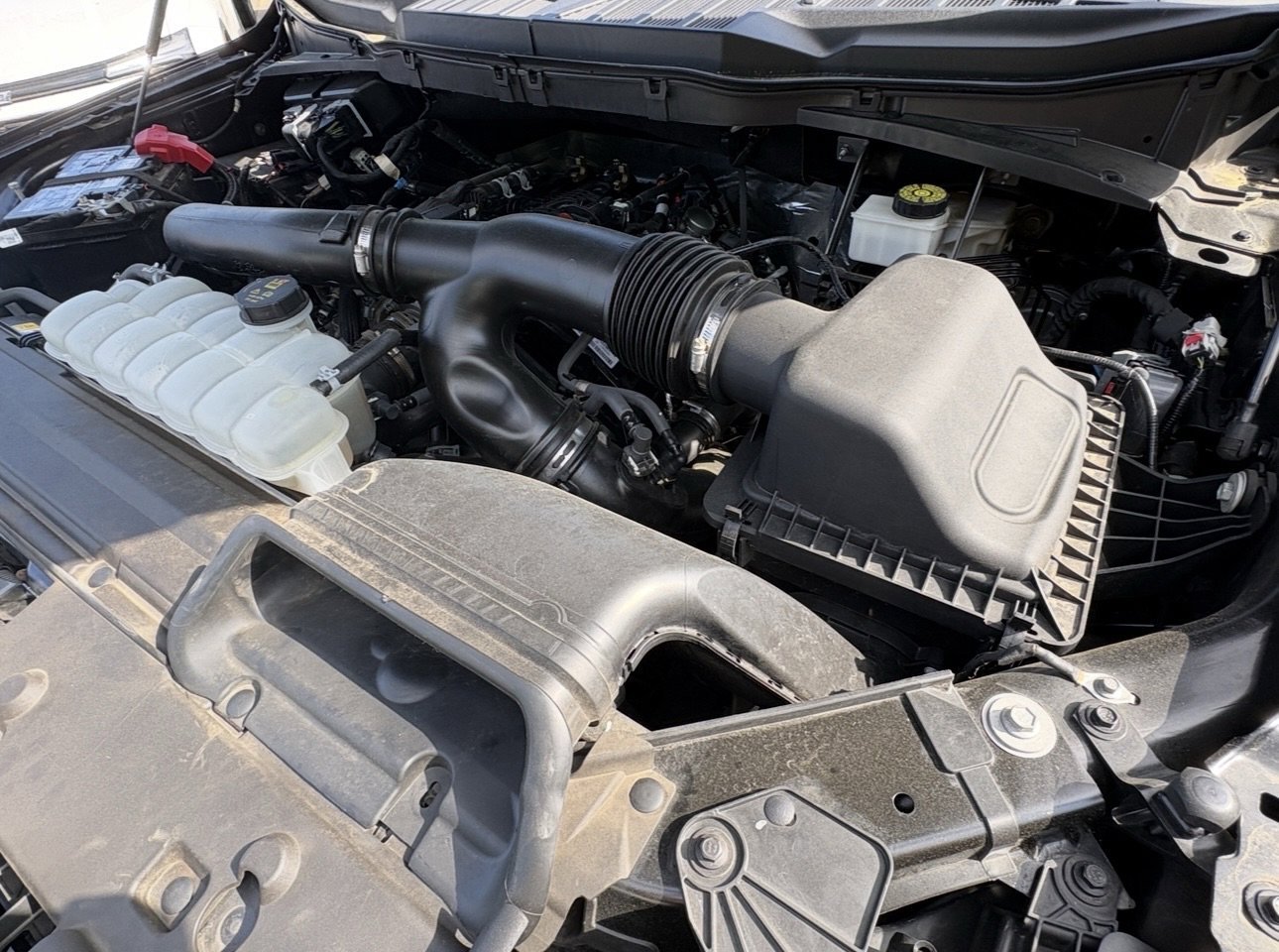 Used 2024 Agate Black Metallic Ford XL image 21