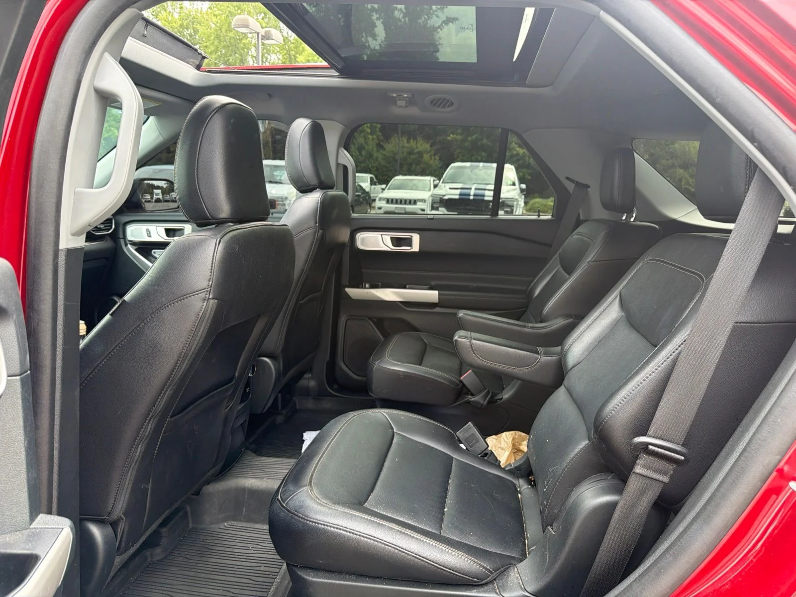 Used 2023 Red Ford Limited image 7