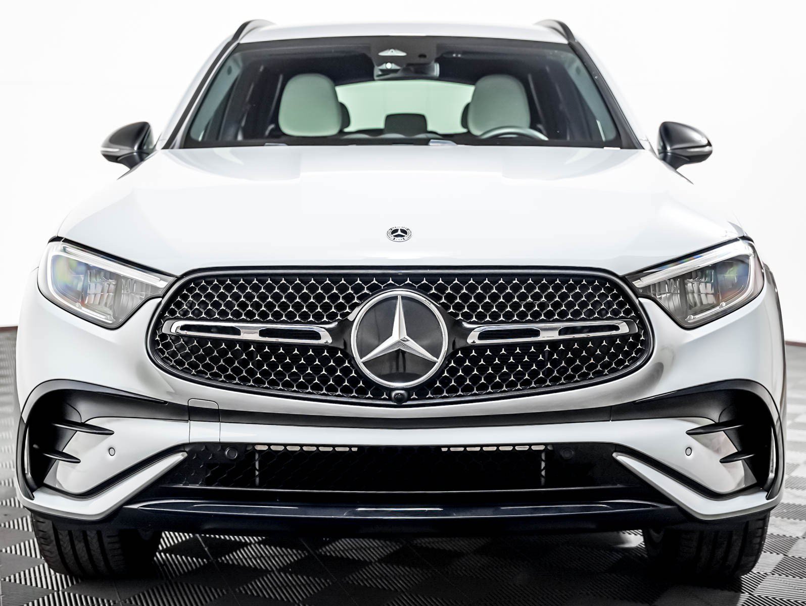 Certified Used 2025 Alpine Grey Mercedes-Benz GLC 350e 4MATIC® SUV image 10