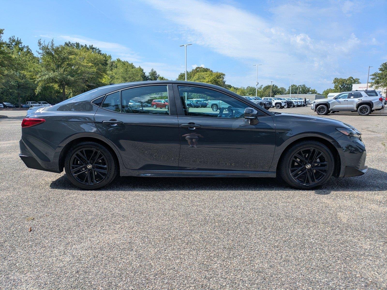 Used 2025  Toyota SE image 3