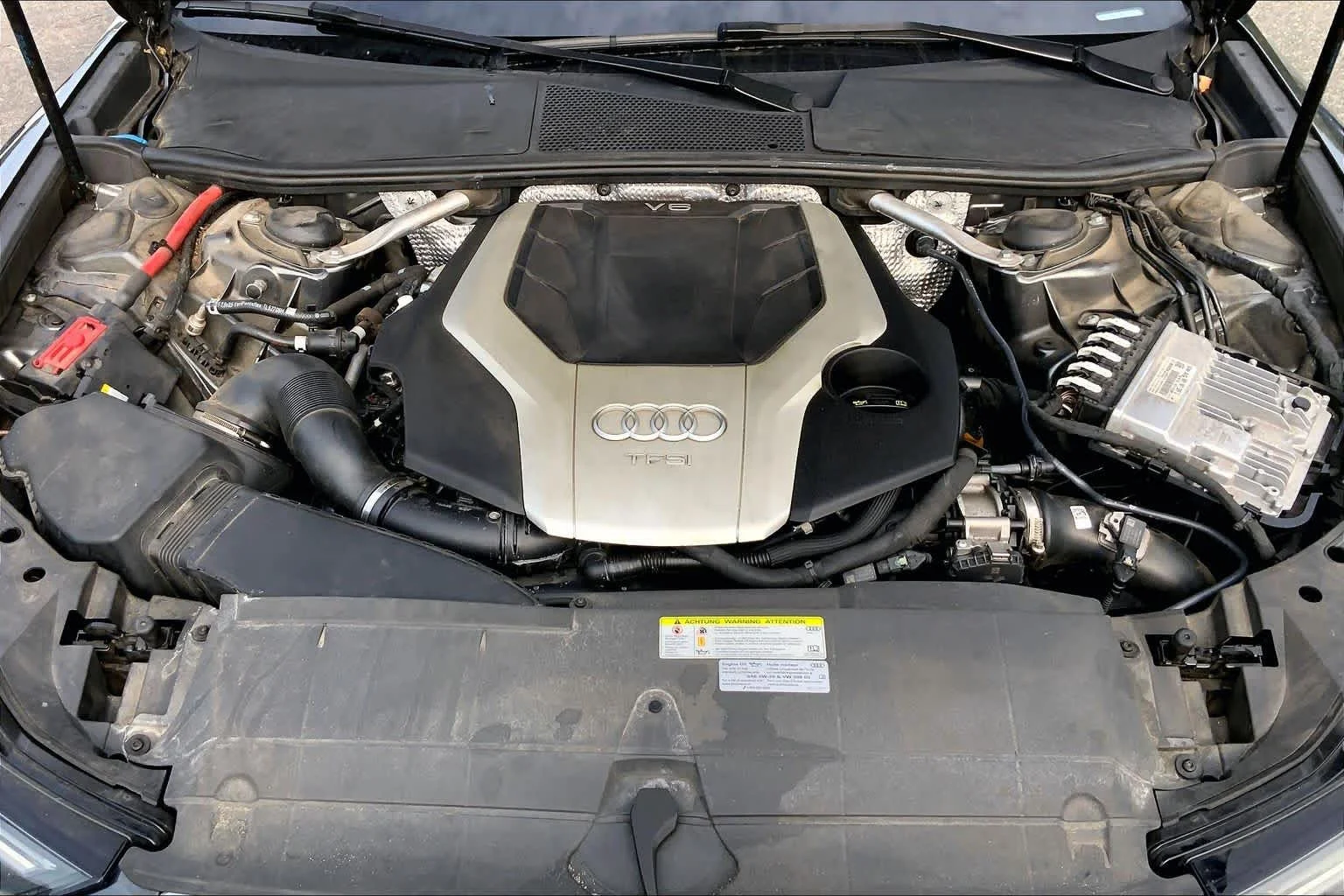 Used 2019 Daytona Gray Pearl Effect Audi Premium Plus image 32