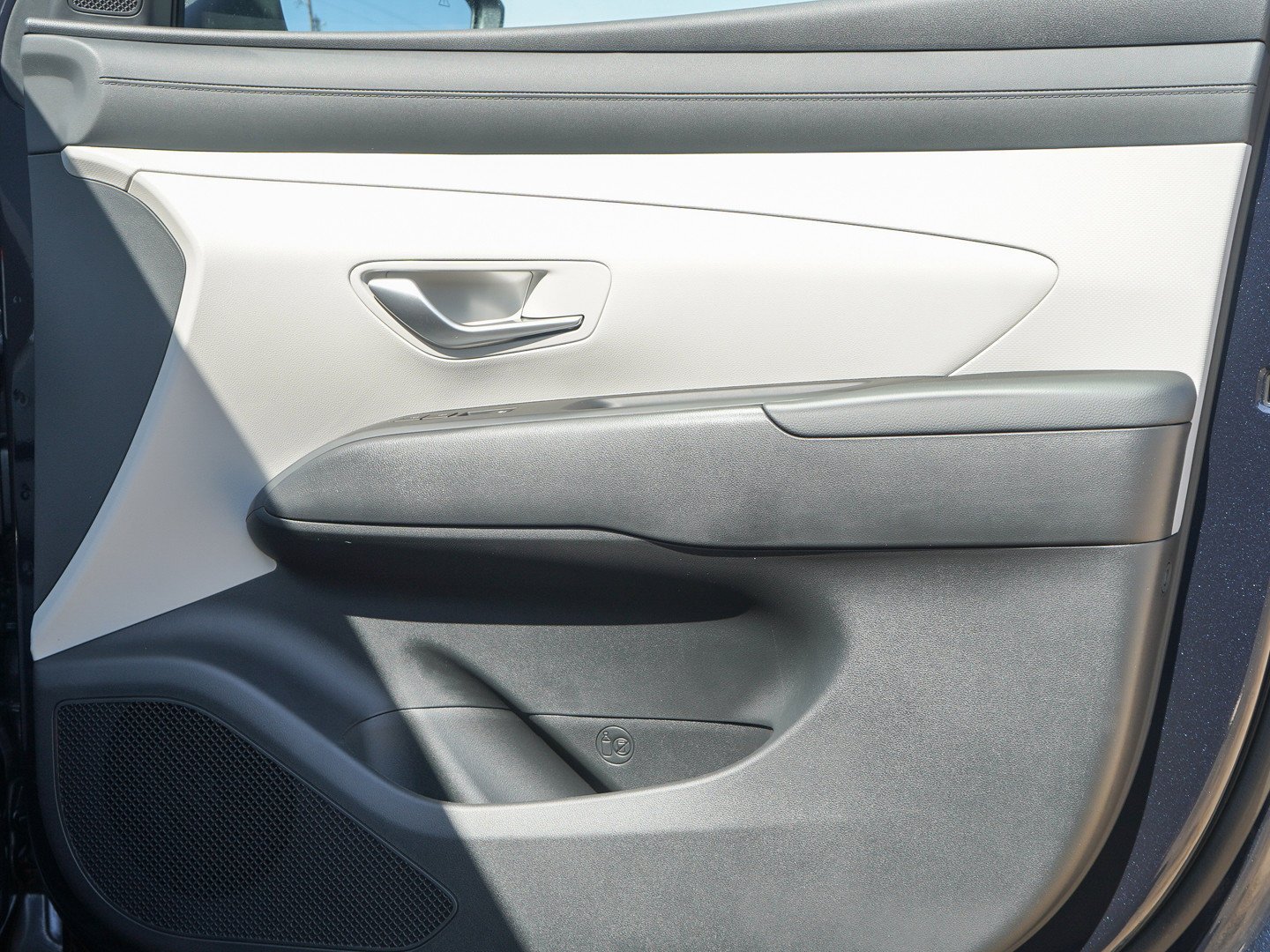 New 2026 Amazon Gray Hyundai SEL AWD image 10