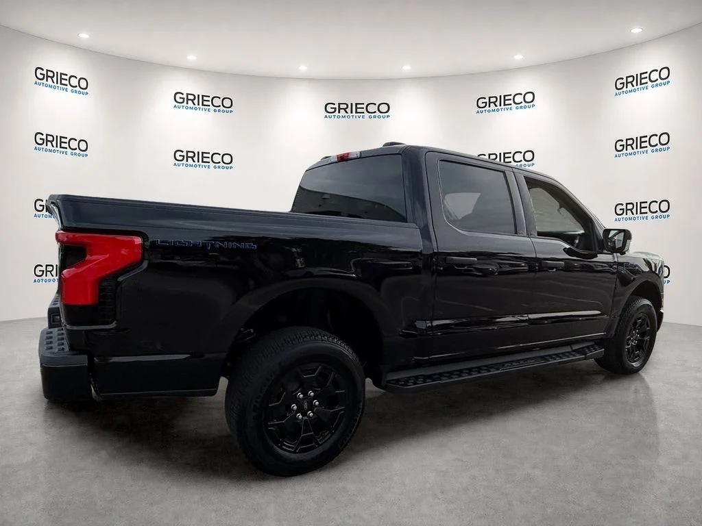 Used 2025 Black Metallic Ford XLT image 7