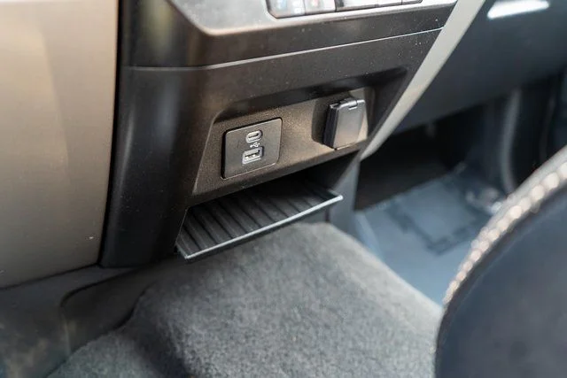 Used 2020 White Ford Lariat image 34