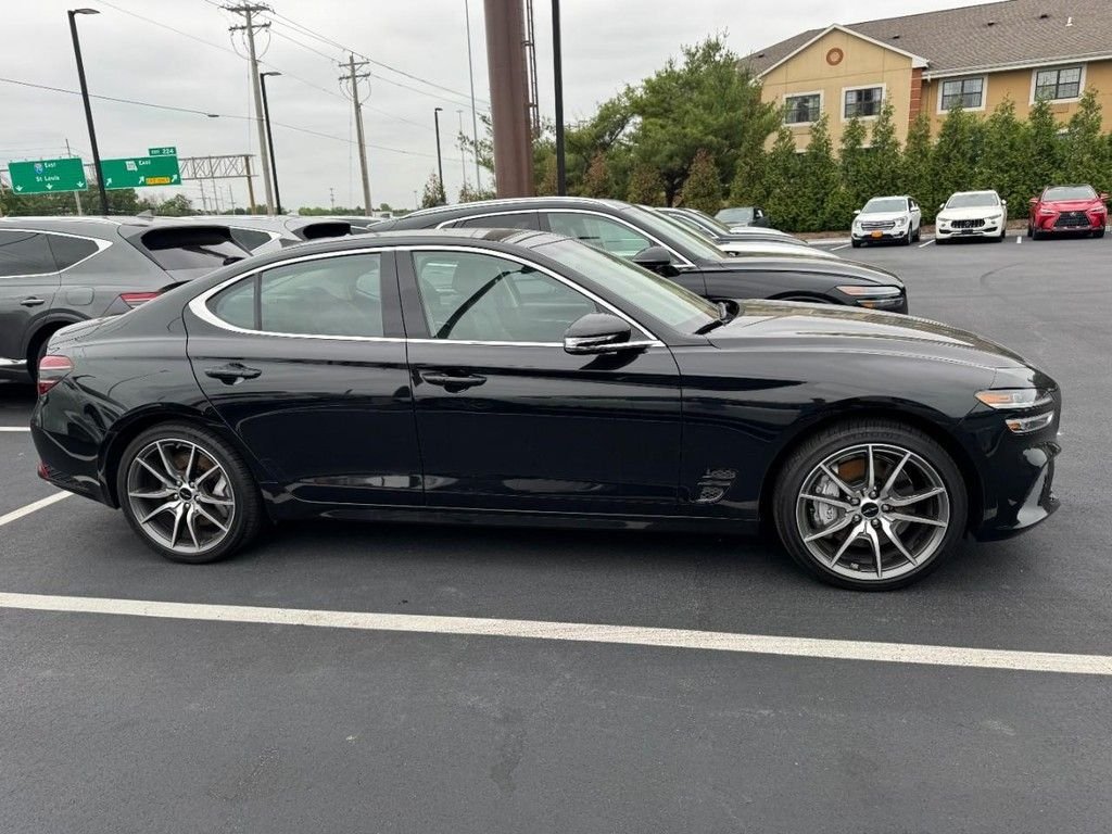 Certified Used 2025 Vik Black Genesis 2.5T image 2