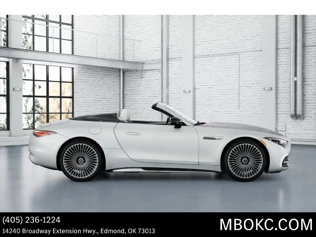 New 2026 MANUFAKTUR moonlight white magno (White Ambiance) Mercedes-Benz Maybach SL 680 image 17