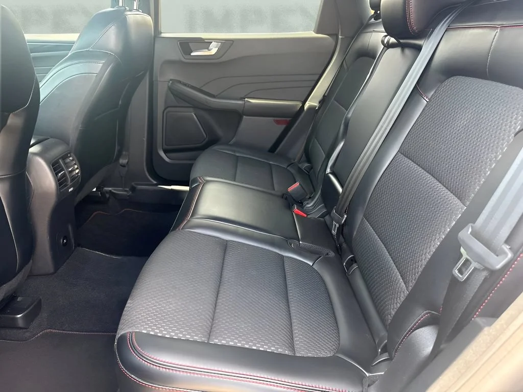 Used 2023  Ford ST-Line image 12