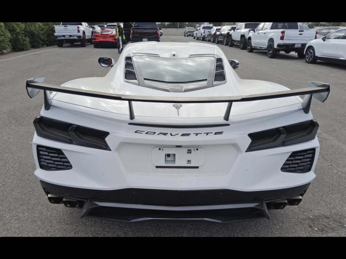 Used 2024 Arctic White Chevrolet 1LT image 22