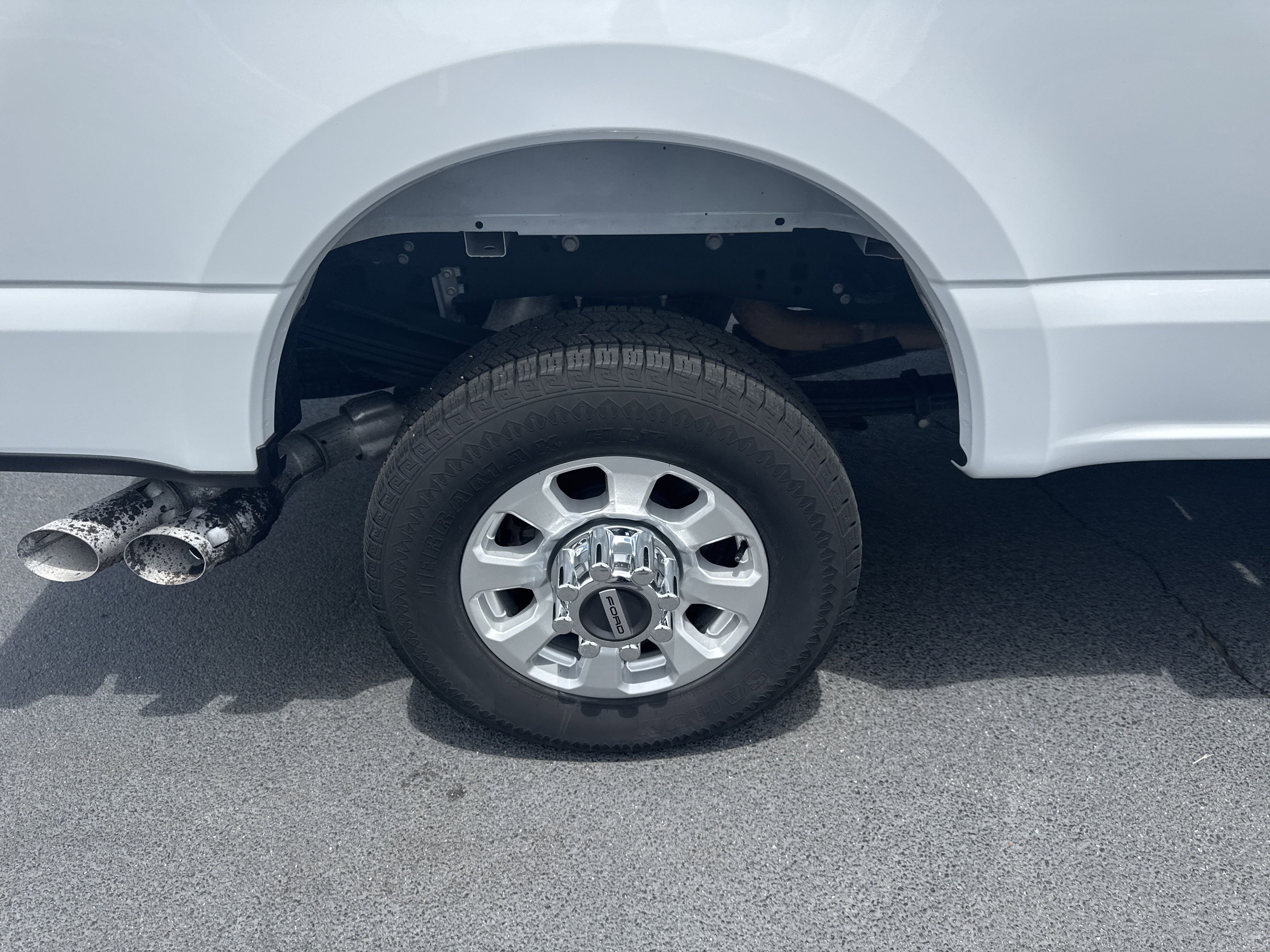 2024 Ford F-350 Super Duty XLT - Photo 11
