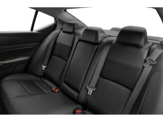Used 2019 Super Black Nissan 2.5 SR image 16