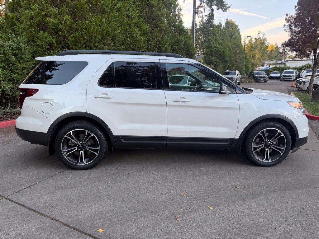 Used 2015 White Platinum Clearcoat Metallic Ford Sport image 2