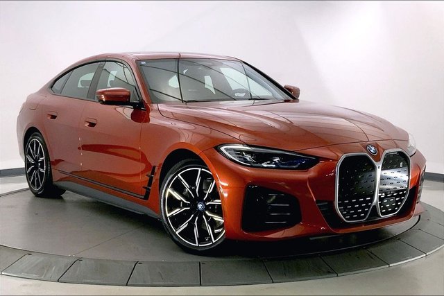 2023 BMW i4 eDrive40's photo