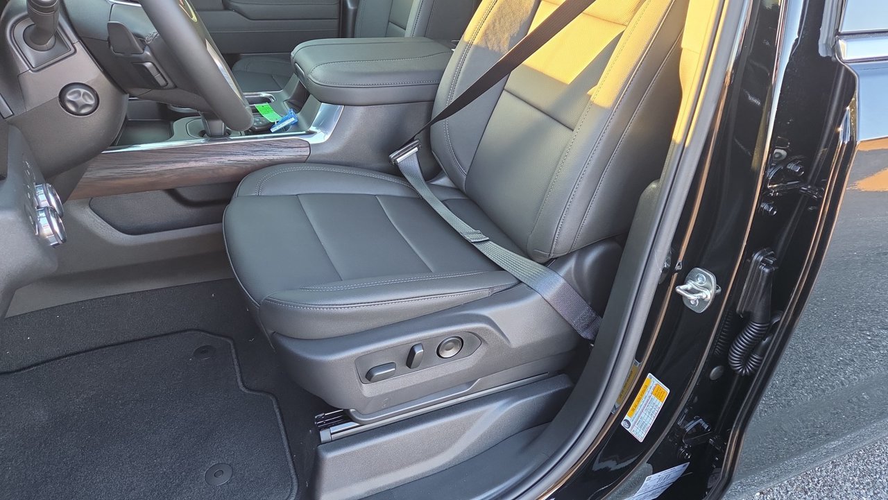 2026 GMC Sierra 1500 SLT - Photo 13