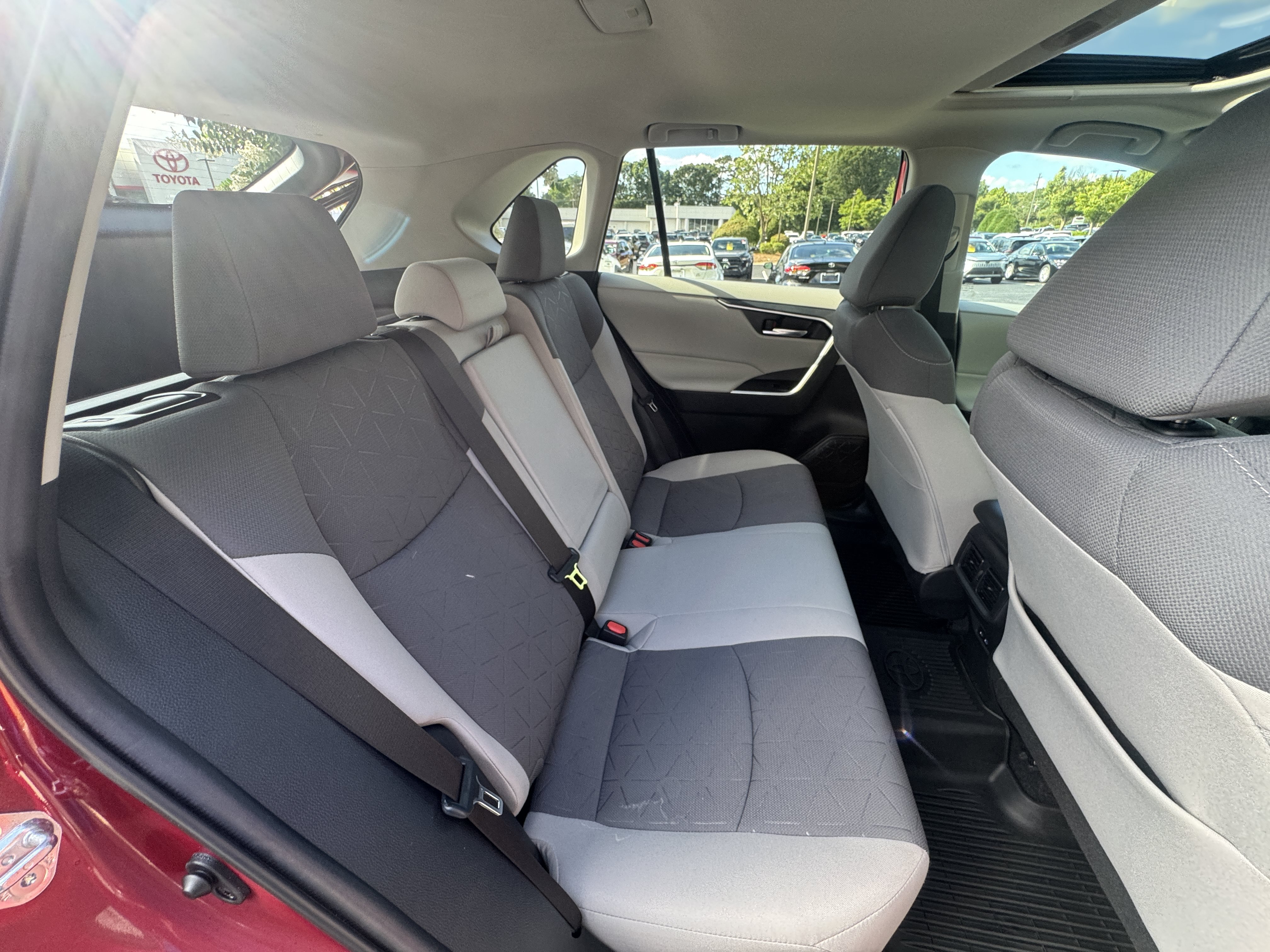 Certified Used 2022 Ruby Flare Pearl Toyota XLE image 20