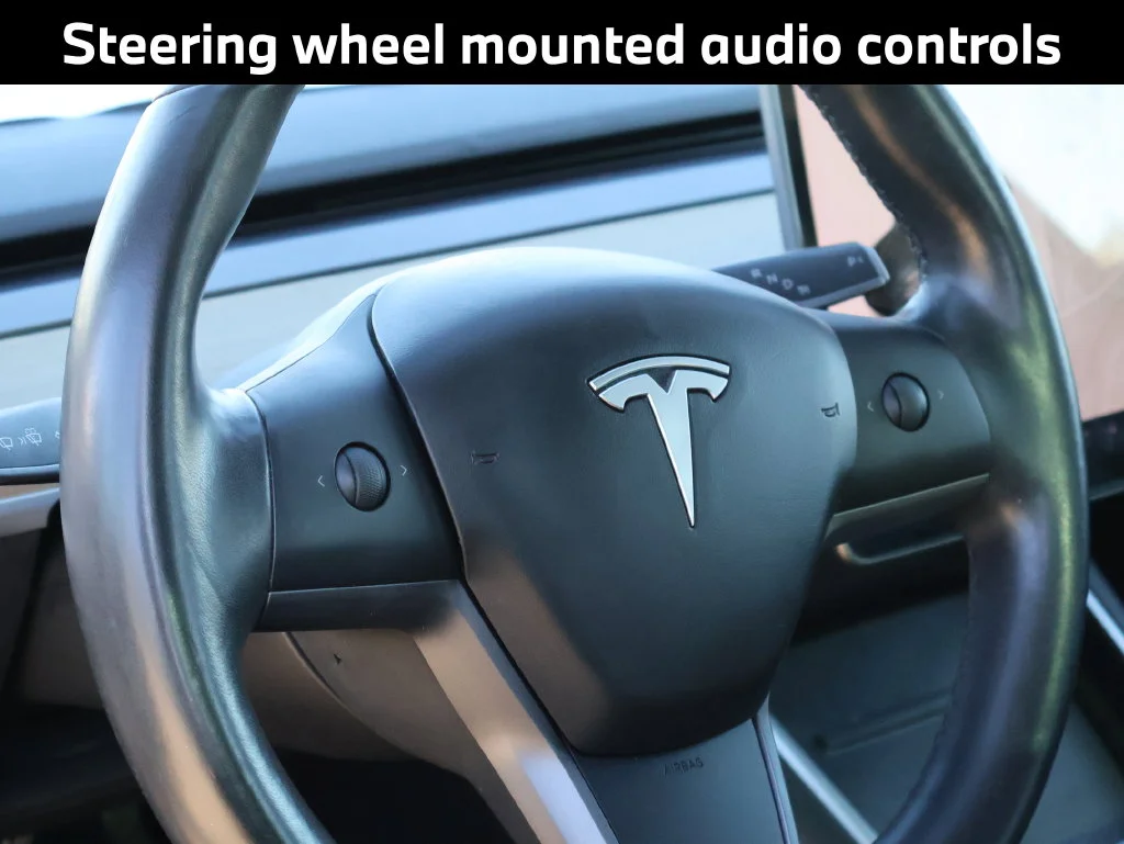 Used 2018  Tesla  image 7