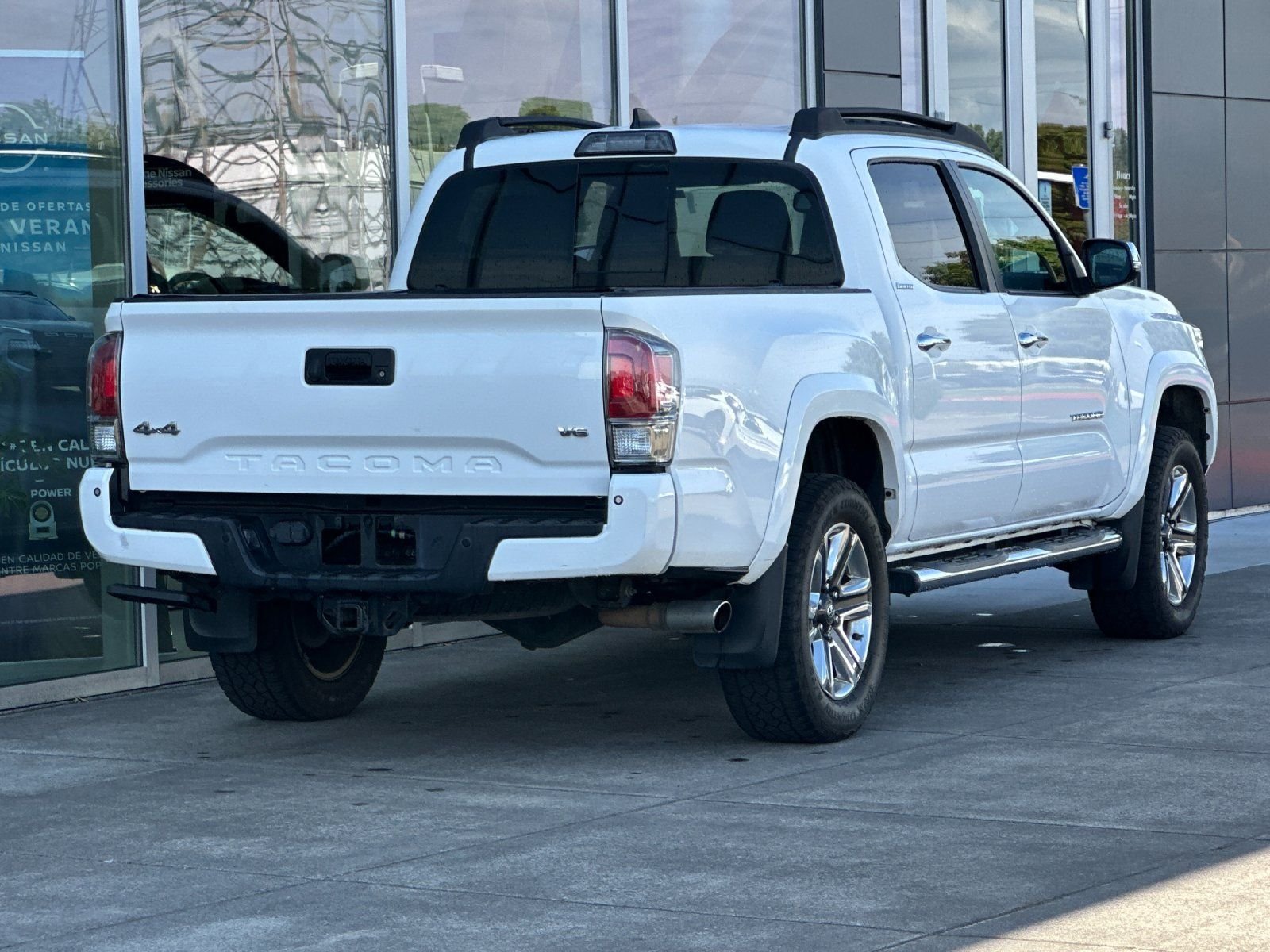 Used 2017 Super White Toyota Limited image 2