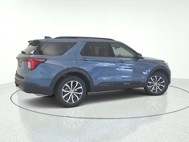 New 2026 Vapor Blue Metallic Ford ST-Line image 6