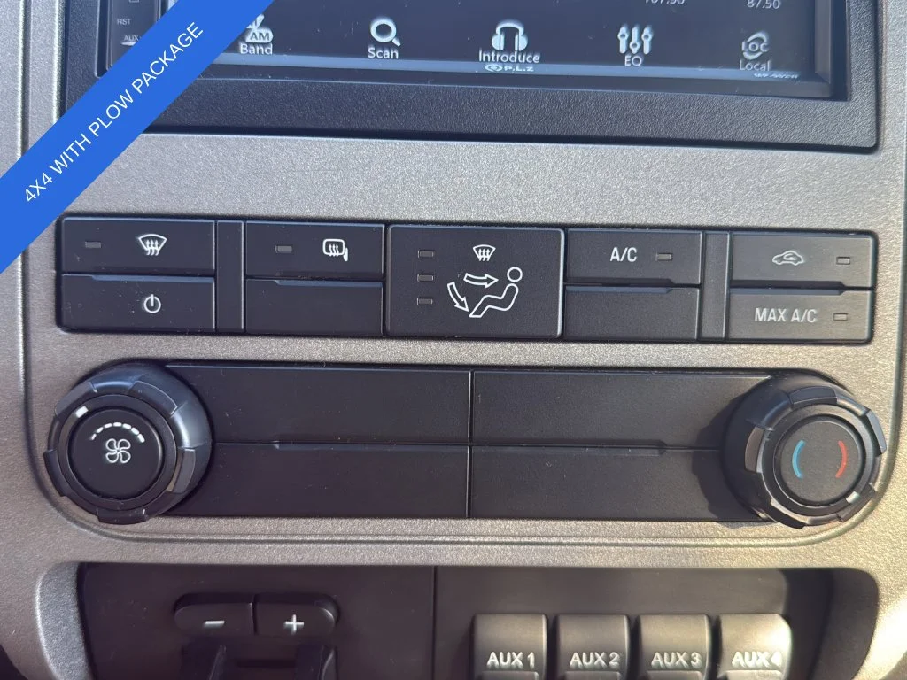 Used 2014 Black Ford XLT image 18