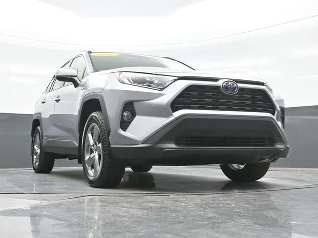 2021 Toyota RAV4 XLE Premium - Photo 22
