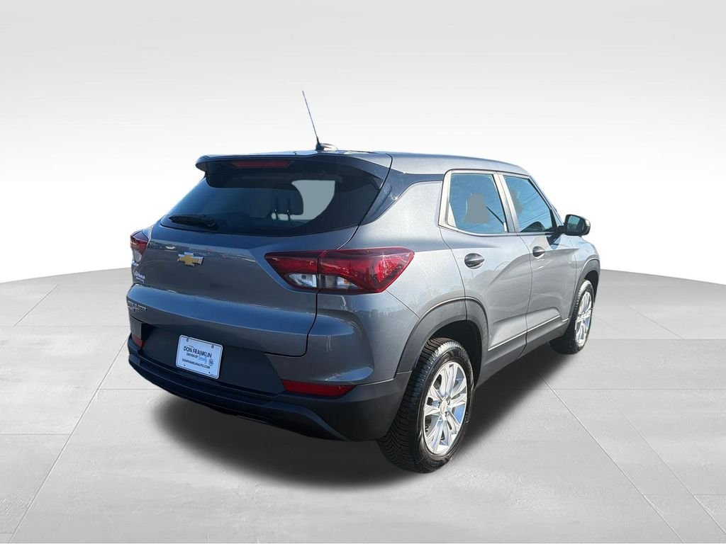 Used 2022 Gray Chevrolet LS image 6