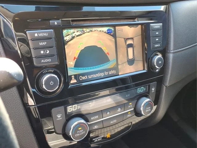 Used 2019 White Nissan SV image 22