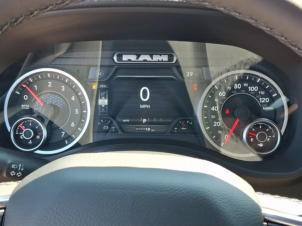 New 2027 Diamond Black Crystal Pearlcoat Ram Laramie image 18