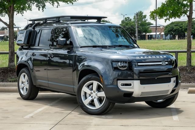 Used 2024 Gray Land Rover S image 6