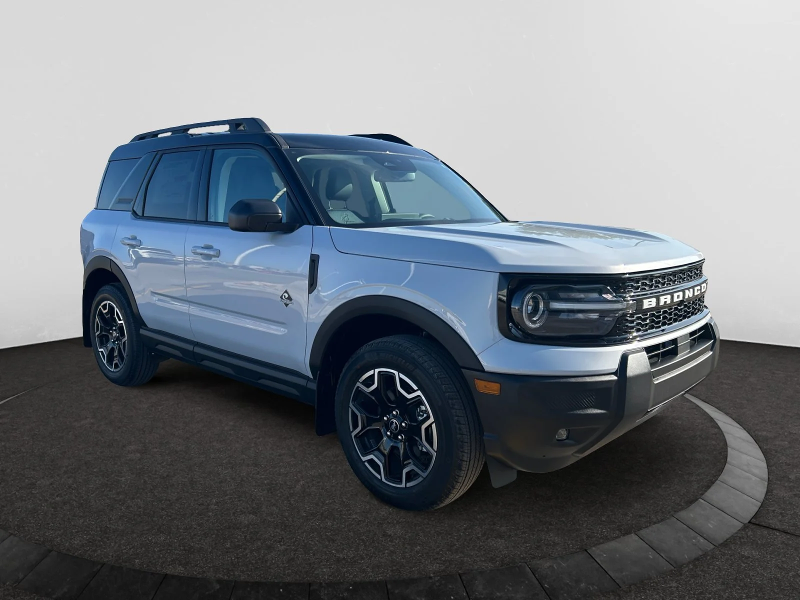 New 2026 Space White Metallic Ford Outer Banks image 7