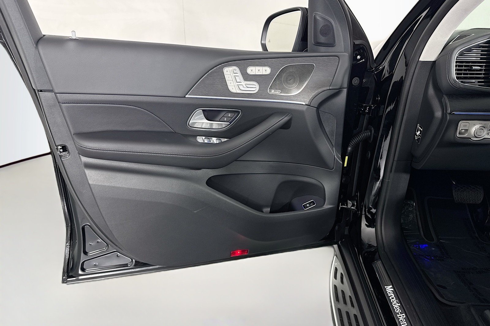 New 2026 Black Mercedes-Benz GLS 450 4MATIC® SUV image 21
