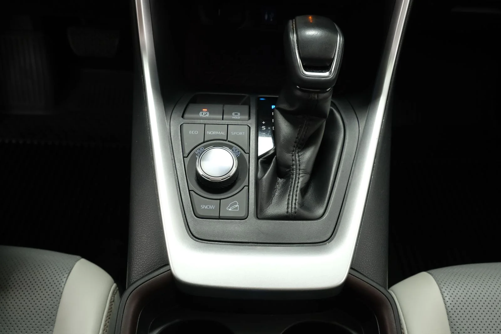 Used 2019 Silver Toyota Limited image 23