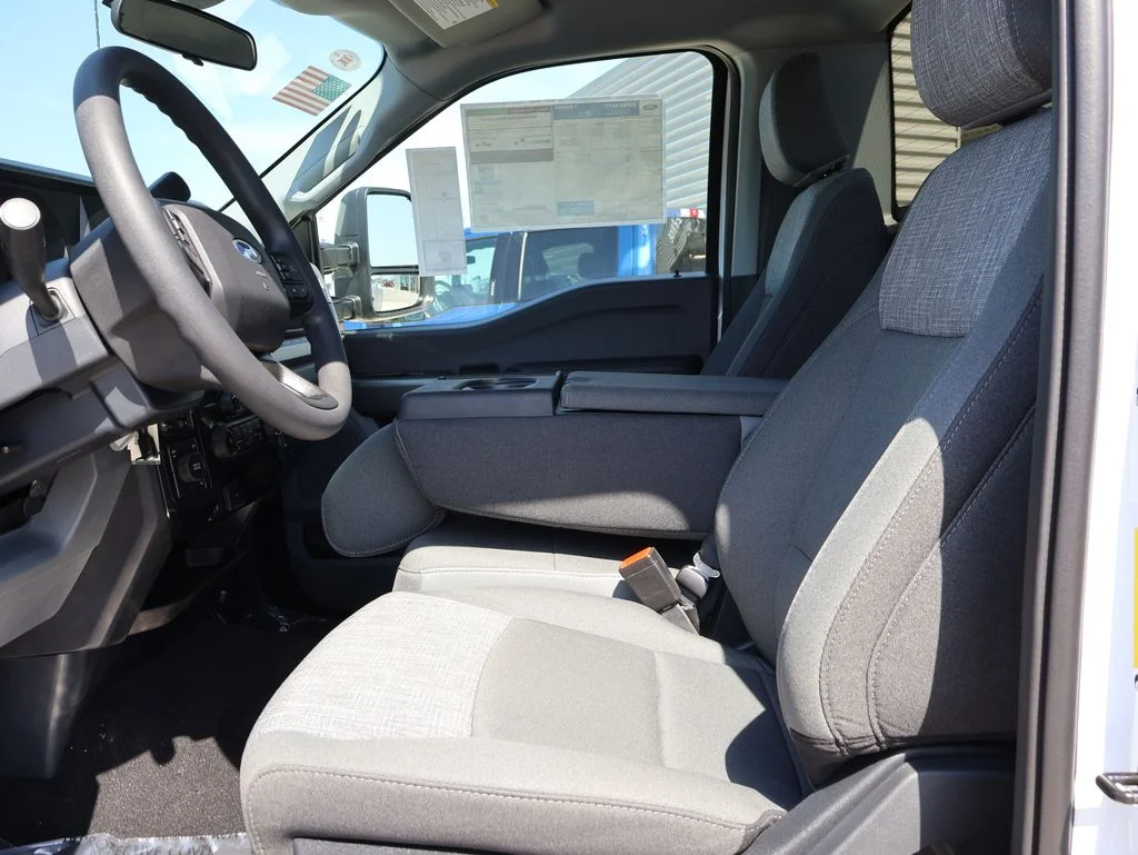 New 2026 Oxford White Ford F-350® XLT image 16