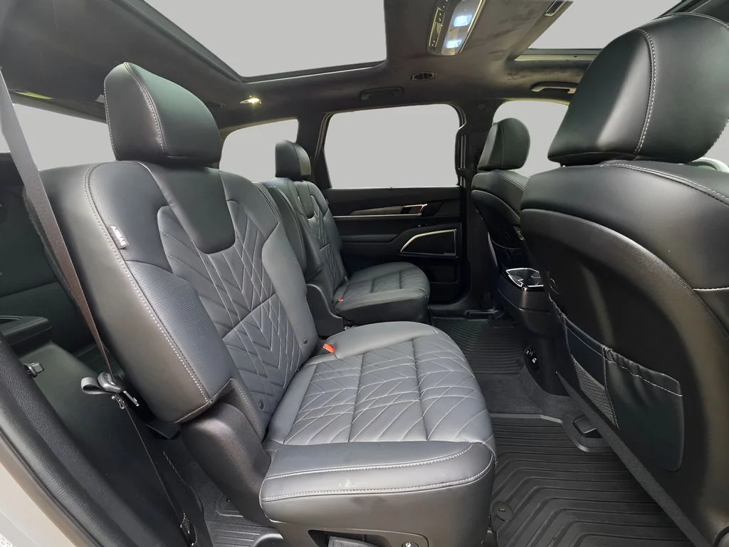 Used 2025 Wolf Gray Kia SX-Prestige X-Line image 10