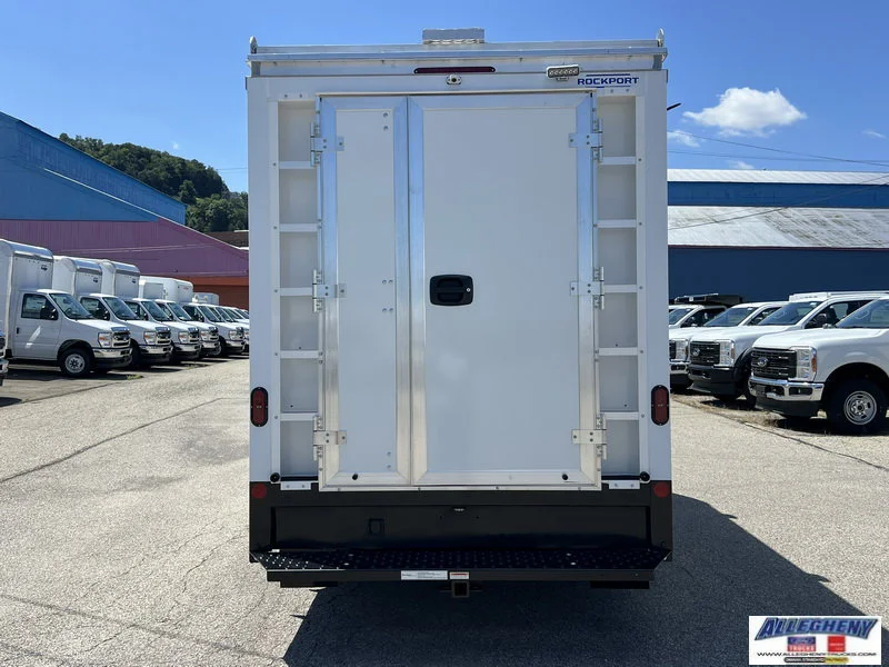 New 2027 Oxford White Ford  image 7